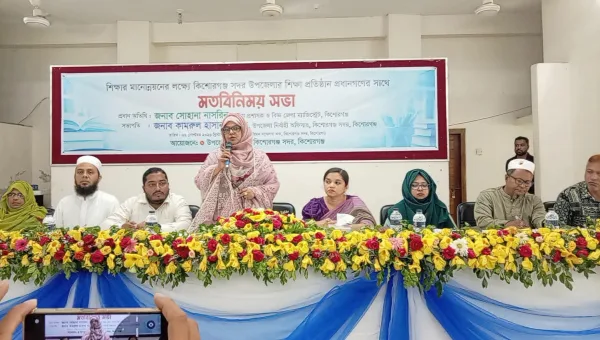 দিনে বন্ধ কোচিং,স্কুলে বন্ধ মোবাইল জেলা প্রশাসক
