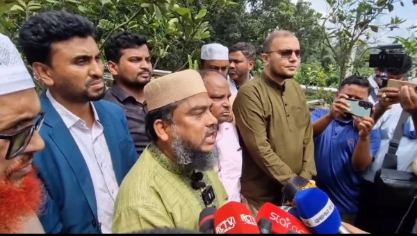 ঠাকুরগাঁও-১ উপনির্বাচনে জামায়াত প্রার্থী দেলাওয়ার হোসেনের মনোনয়নপত্র জমা