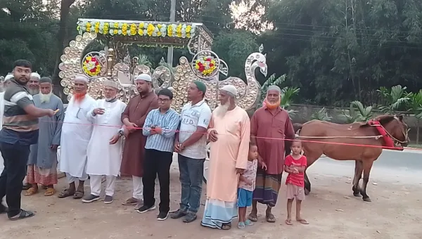 পর্যটন  শিল্পে নতুন আকর্ষণ বাড়াতে  ঐতিহ্য ধরে রাখতে