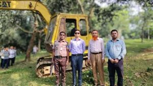নরসিংদীর,শিবপুরে কৃষিজমির টপ সয়েল কাটার  অভিযোগে জব্দ ভেকু মেশিন