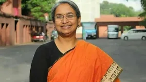মেডিকেল টেস্টের জন্য ঢামেকে সাবেক শিক্ষামন্ত্রী দীপু মনি